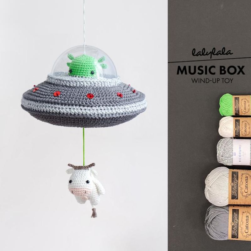 Flying Saucer Crochet Kit