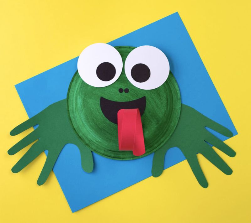  Paper Plate Frog Craft