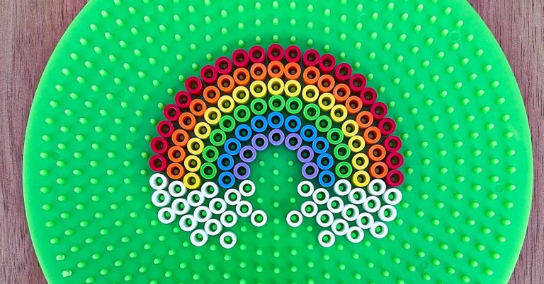 26 Easy Perler Bead Patterns Anyone Can Do - Cool Kids Crafts