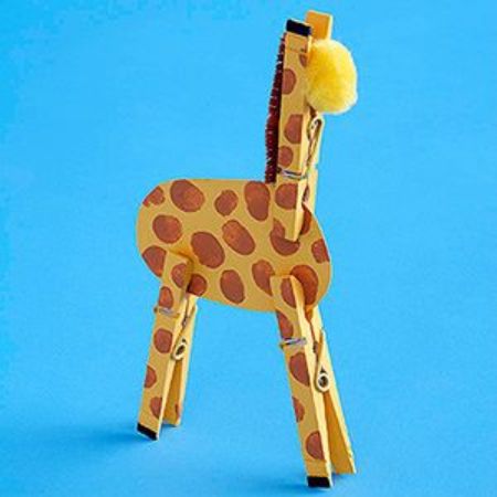 Clothespin Giraffe Craft