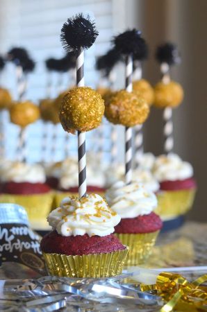 New Year's Eve Ball Drop Cupcakes