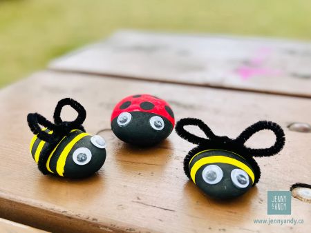 Bee Rock Painting with Pipe Cleaners